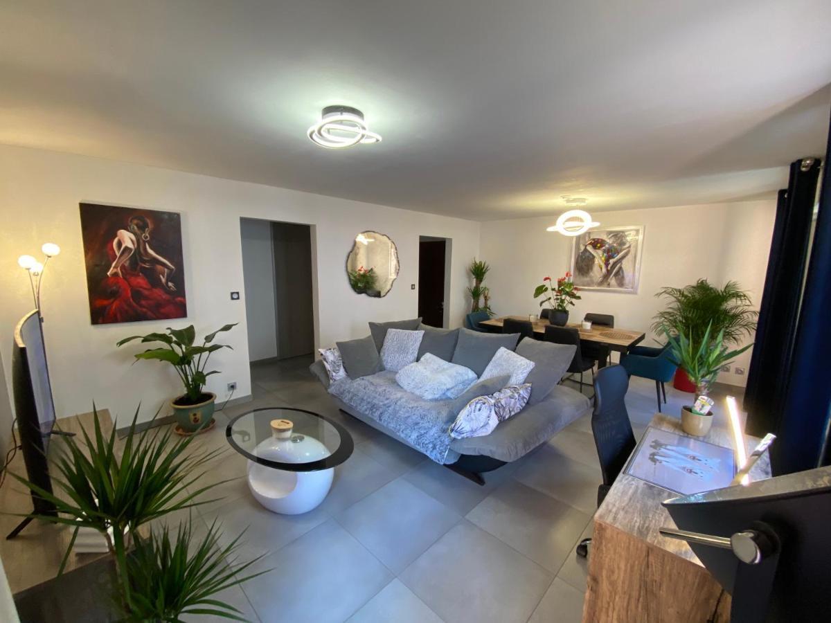 Mallo'S Lodge Avec Parking Gratuit Et 2 Balcons Colmar Luaran gambar